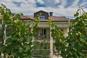 Villa Vitae