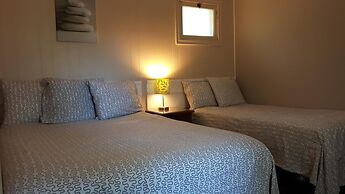 Balm Beach Resort & Motel