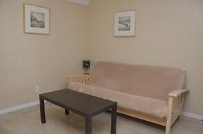 Balm Beach Resort & Motel