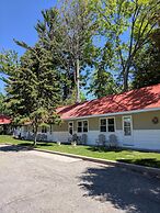 Balm Beach Resort & Motel