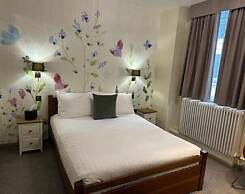 The Fitzrovia Belle Hotel