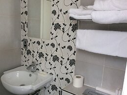 The Fitzrovia Belle Hotel