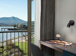 Acqua Hotel