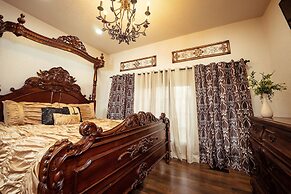 Branson King Resort and Suites