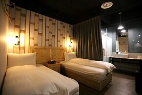Nys Loft Hotel - Hostel