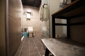 Nys Loft Hotel - Hostel