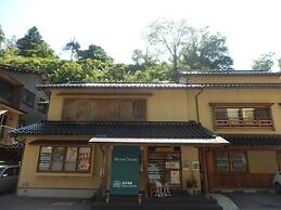 Yuwaku Guesthouse - Hostel
