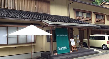 Yuwaku Guesthouse - Hostel