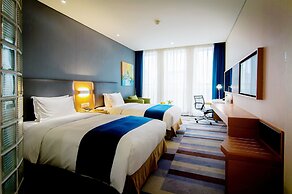 Holiday Inn Express Leshan City Square by IHG