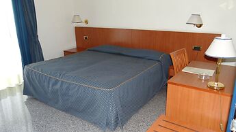 Hotel 90
