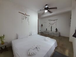 Hotel Hibiscus Garden / Jardin De Papos