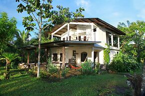 Hotel Hibiscus Garden / Jardin De Papos