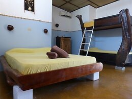 Hotel Hibiscus Garden / Jardin De Papos