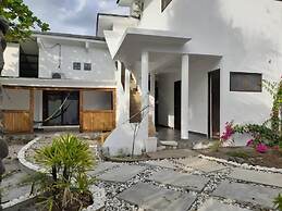 Hotel Hibiscus Garden / Jardin De Papos