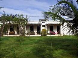 Hotel Hibiscus Garden / Jardin De Papos