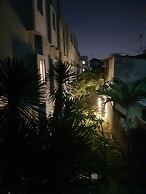 N2 Hotel Gunung Sahari