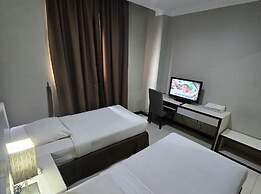 N3 Hotel Zainul Arifin