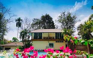 Pechmaneekan Beach Resort