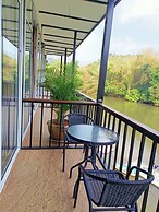 Pechmaneekan Beach Resort