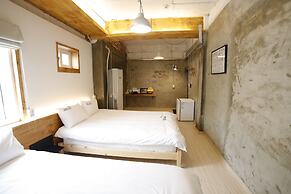 Good Day Mate Hostel