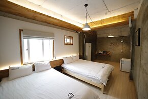 Good Day Mate Hostel