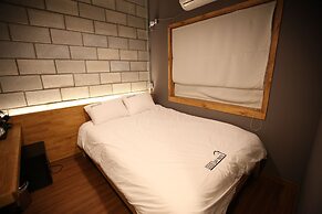 Good Day Mate Hostel