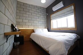 Good Day Mate Hostel