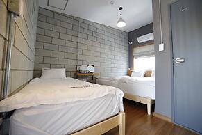 Good Day Mate Hostel