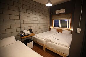 Good Day Mate Hostel