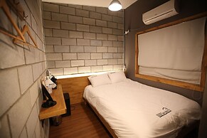 Good Day Mate Hostel