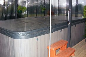 Fullcircle Farm Bed & Breakfast