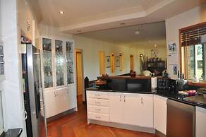 Fullcircle Farm Bed & Breakfast