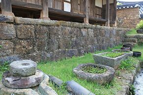 Yi Jin-rae's Historic House