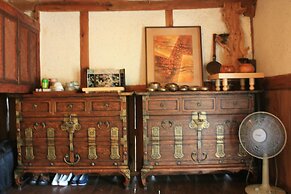 Yi Jin-rae's Historic House