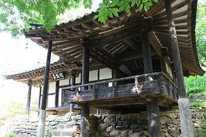 Yi Jin-rae's Historic House