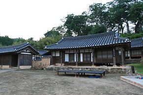 Yi Jin-rae's Historic House