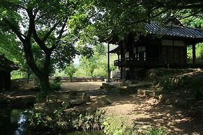 Yi Jin-rae's Historic House
