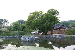 Yi Jin-rae's Historic House