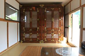 Yi Jin-rae's Historic House