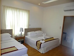 Paragon Hotel