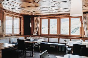 Hotel Adler