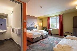 Hwest Hotel Hall