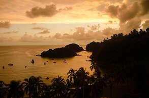 Playa Rosa Bungalows