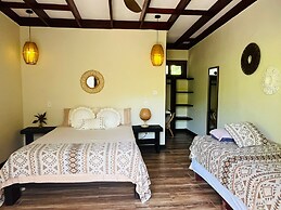 Playa Bluff Hotel