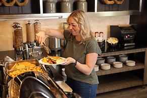 Hotel Dene & Conference Centre