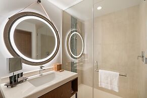 Hyatt Centric Waikiki Beach