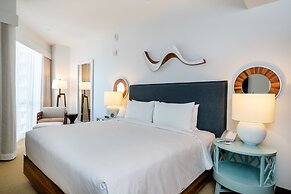 Hyatt Centric Waikiki Beach