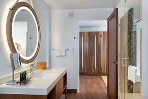 Hyatt Centric Waikiki Beach