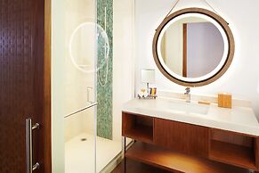 Hyatt Centric Waikiki Beach