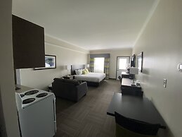 Crossroads Inn & Suites